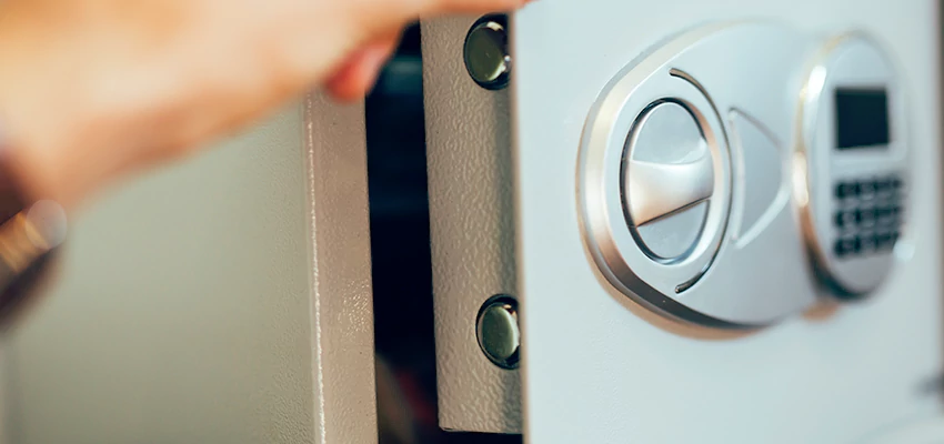 Fingerprint Safe Openers in Huntington Park, CA