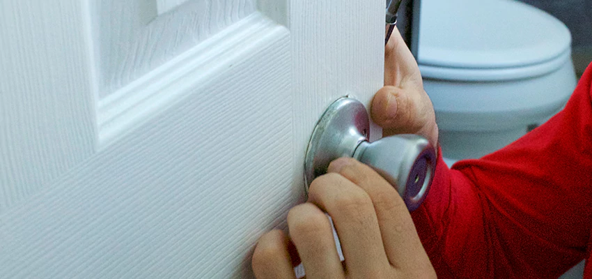 Vintage Door Knob Replacement in Huntington Park, CA